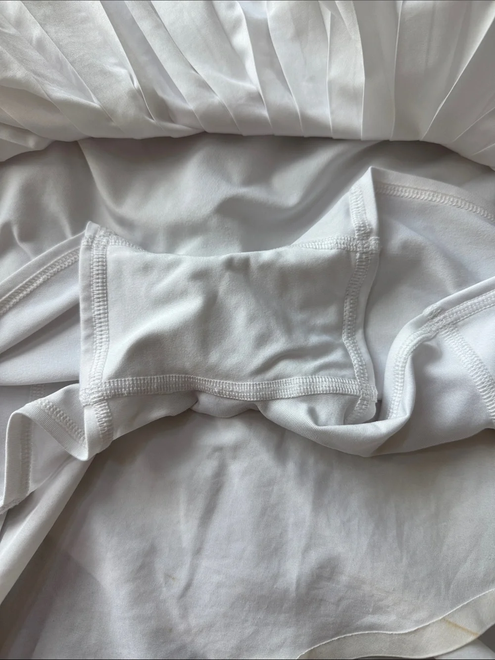 ALO Yoga White Pleated Tennis Skort